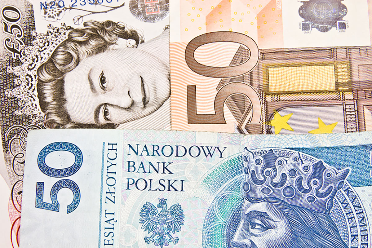 Når du handler i en annen valuta enn norske kroner legger bankene på et påslag.